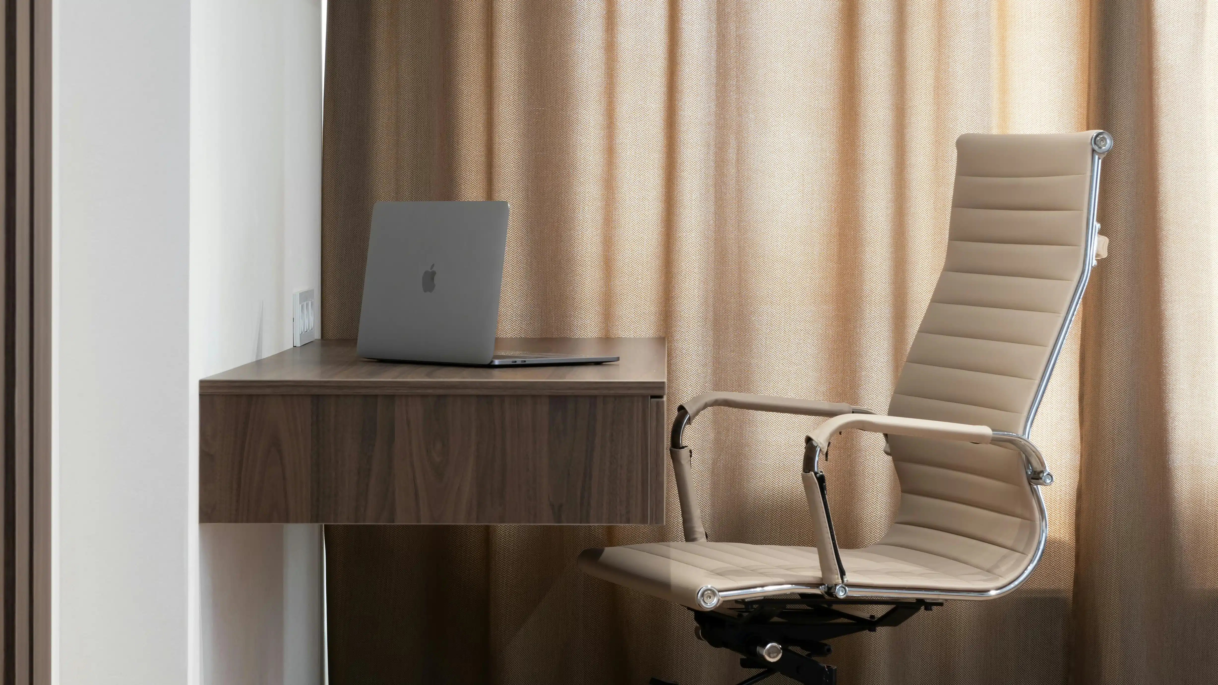 a photo showing a floating gaming desk